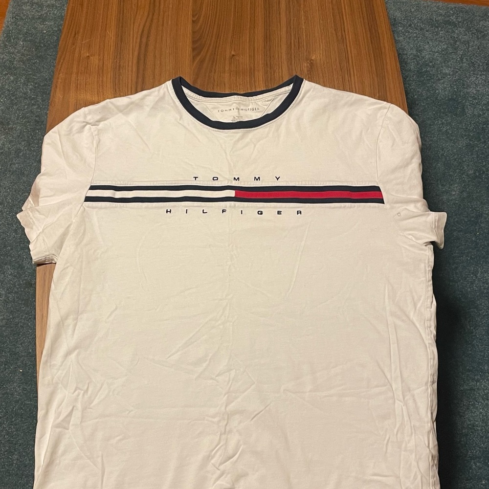 Tommy Hilfiger White Tee Big logo